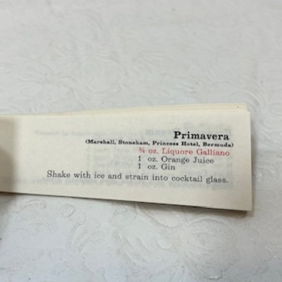 Vintage Liqueur Galliano Alcohol Drinks Cocktail Mixology Recipe Book 1969 5.5" - Picture 7 of 10